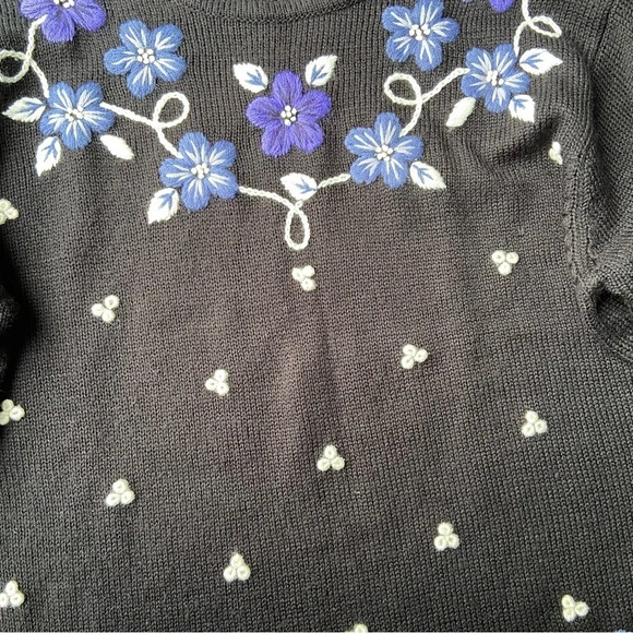 Vintage Alia Floral Embroidery Grandmacore  Sweater - Picture 8 of 16
